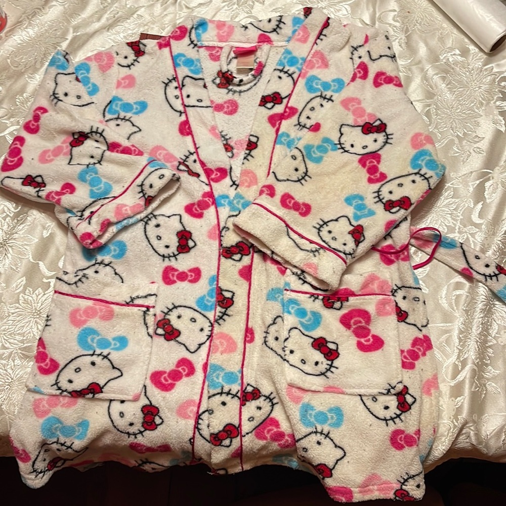 Hello kitty sleepwear